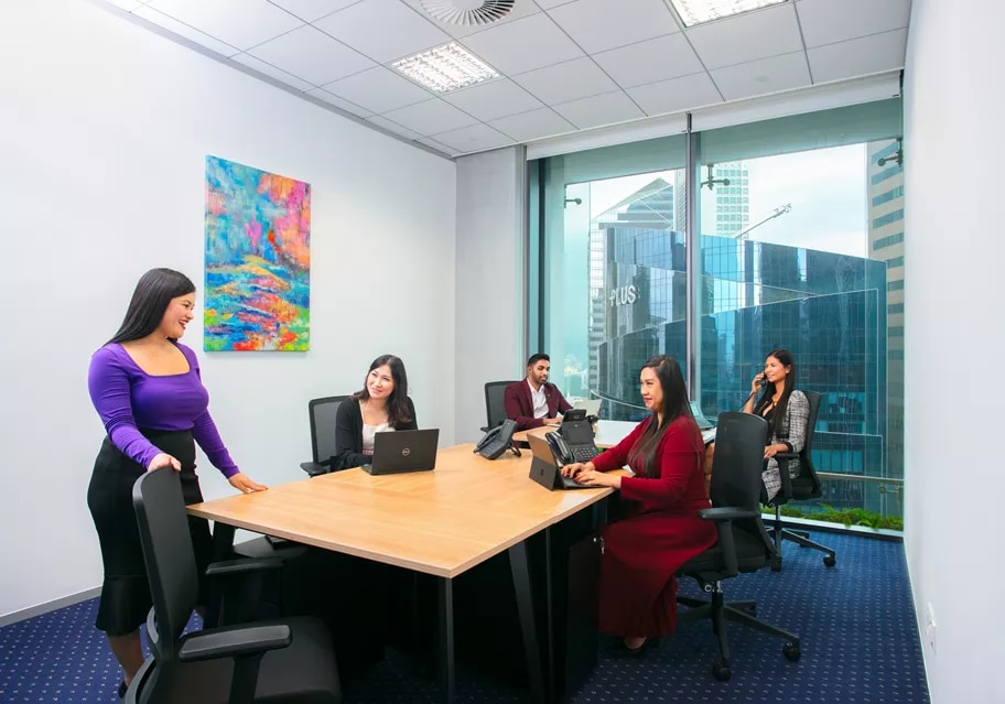 Image 6: /media/35593/serviced-offices-suntec-singapore.jpg